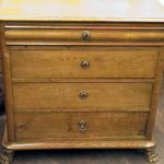 27 7057 CHEST OF DRAWERS